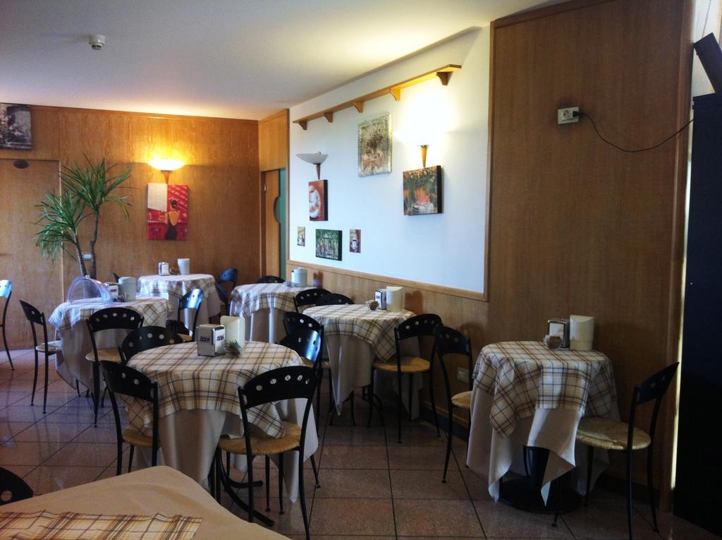 Hotel Donatello Alberobello Exterior photo