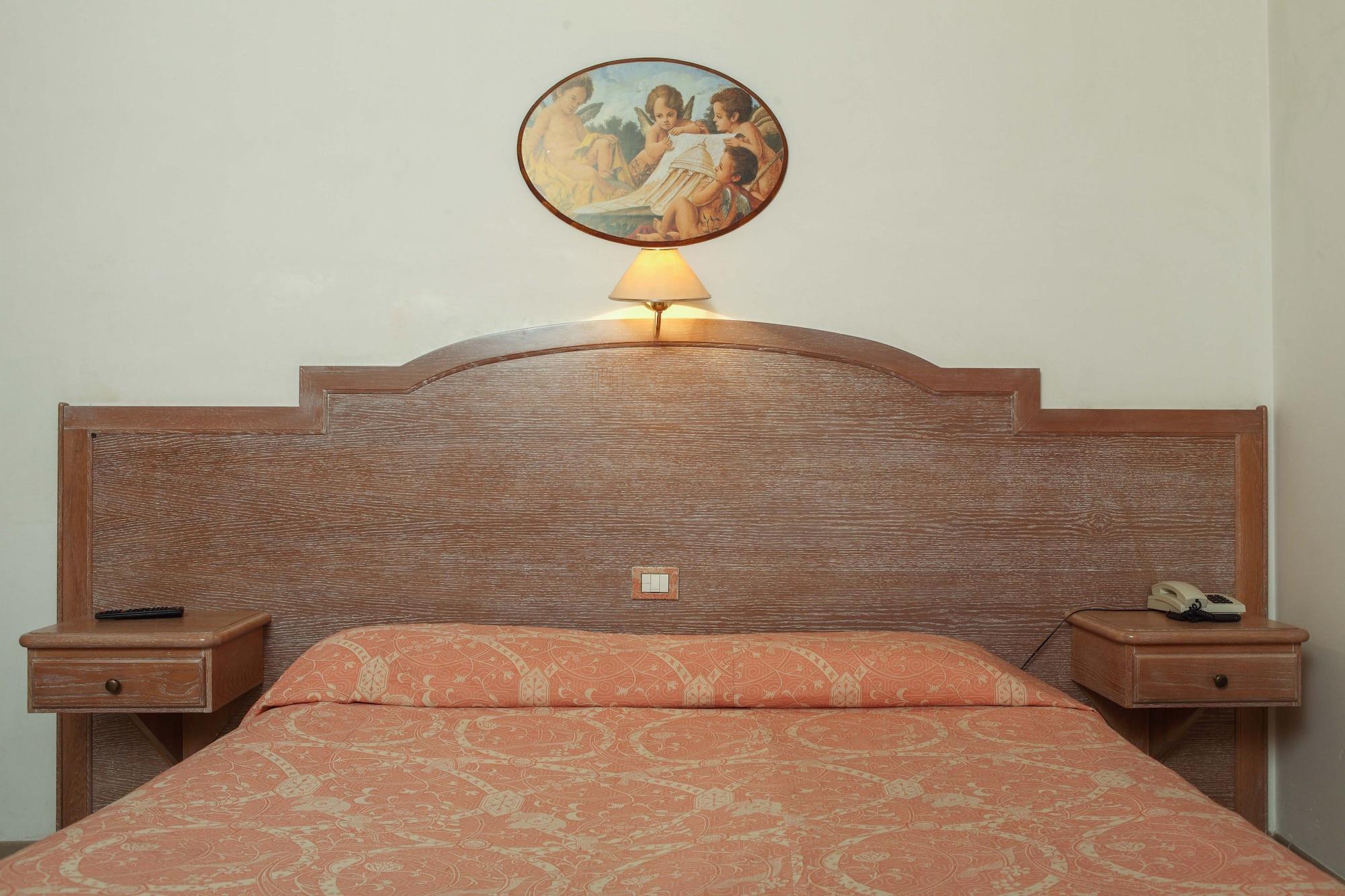 Hotel Donatello Alberobello Exterior photo
